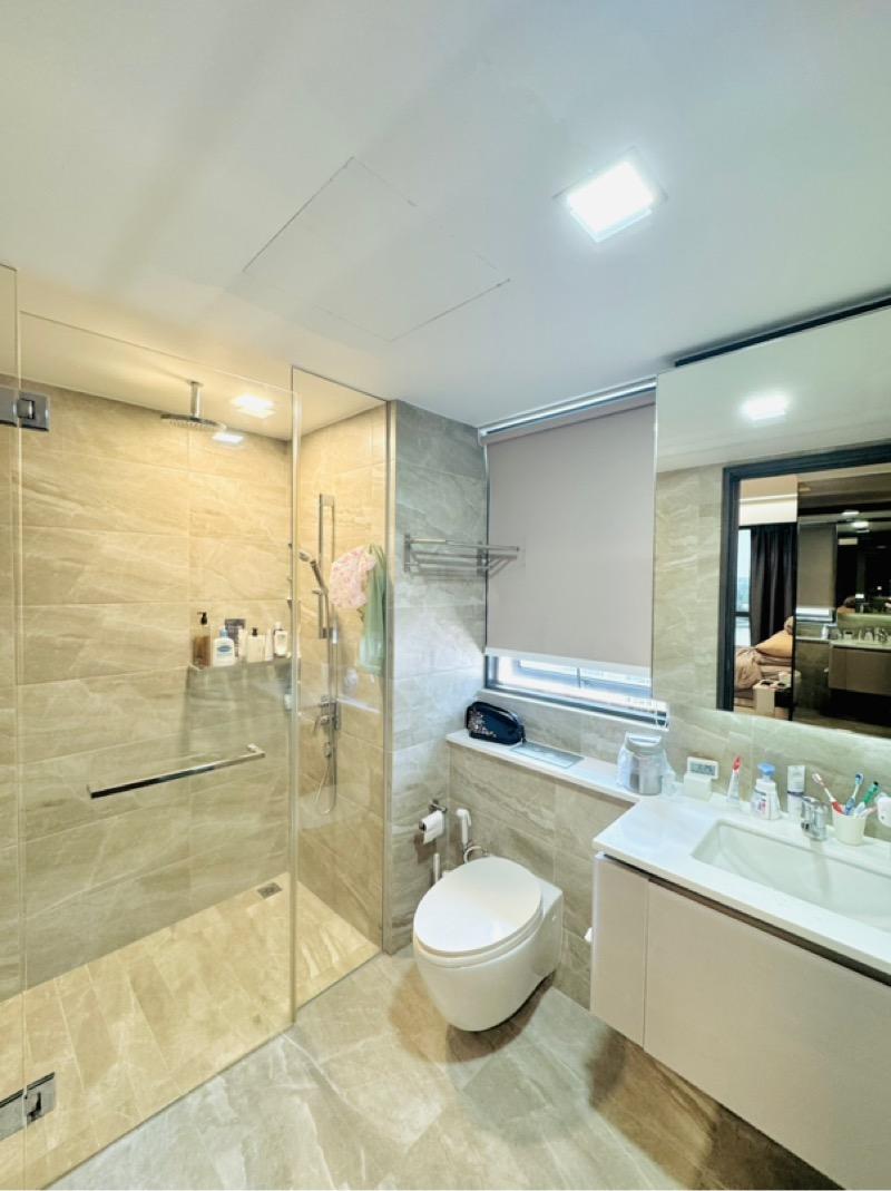 Lake Grande Condominium For Sale, $2,900,000, 5 Bed 4 Bath 1,302 sqft $2,227.00 psf