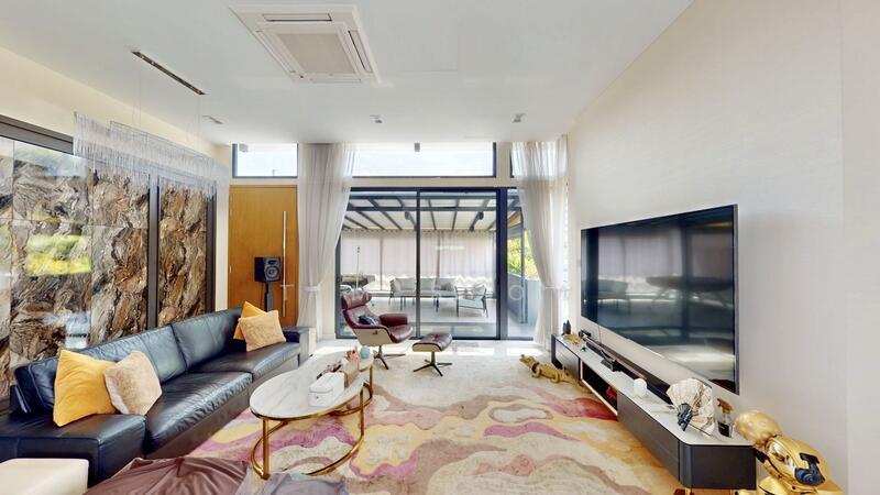 Prop-GPT: Semi-Detached: D15  Goodman 99% Move in Semid