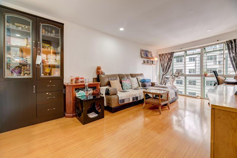 Prop-GPT: HDB Flat: D23 Choa Chu Kang 453 Choa Chu Kang Avenue 4