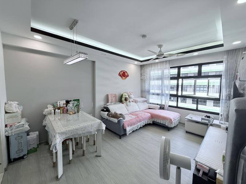 605D Tampines Street 61