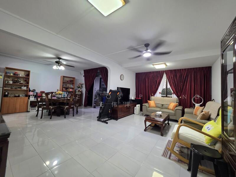 Prop-GPT: HDB Flat: D18 Simei 163 Simei Road