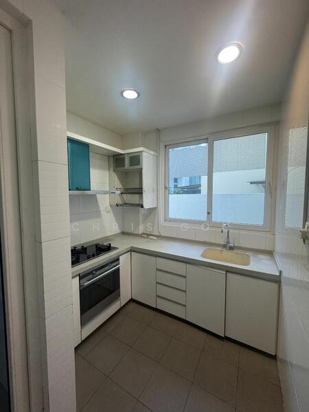 6 bedroom Semi D with lift in Sembawang