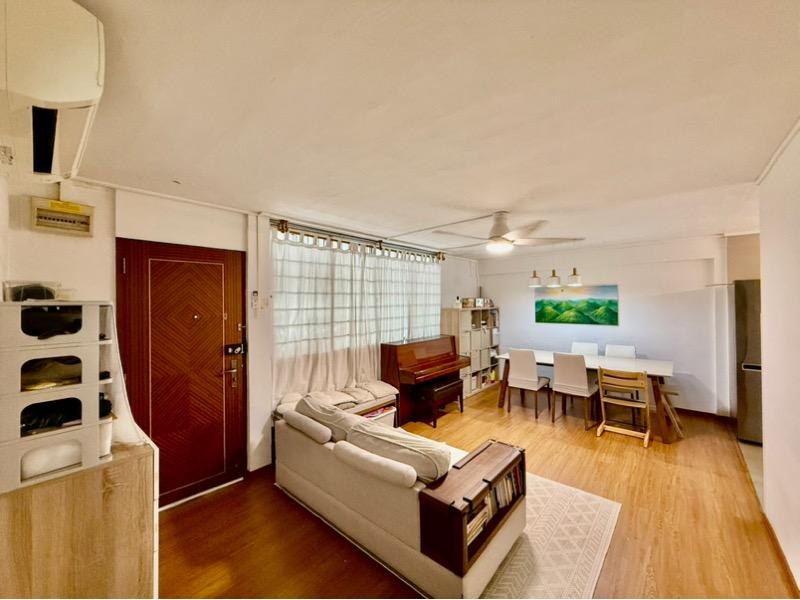 334 Serangoon Avenue 3 HDB Apartment For Sale, $720,000, 3 Bed 2 Bath 904 sqft $796.00 psf