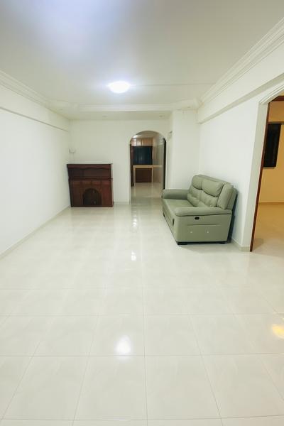 Prop-GPT: HDB Flat: D16 Bedok 530 Bedok North Street 3