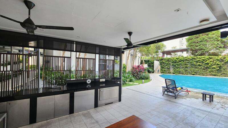 Undervalued 8min MRTS$13xxpsf Pool Facing2bed 1bath Condo - Bukit Panjang MRT Hillion Mall