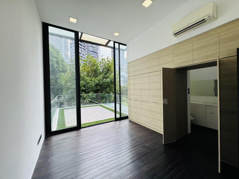 Freehold terrae, 5 levels with Lift, Within Heart of Orchard,