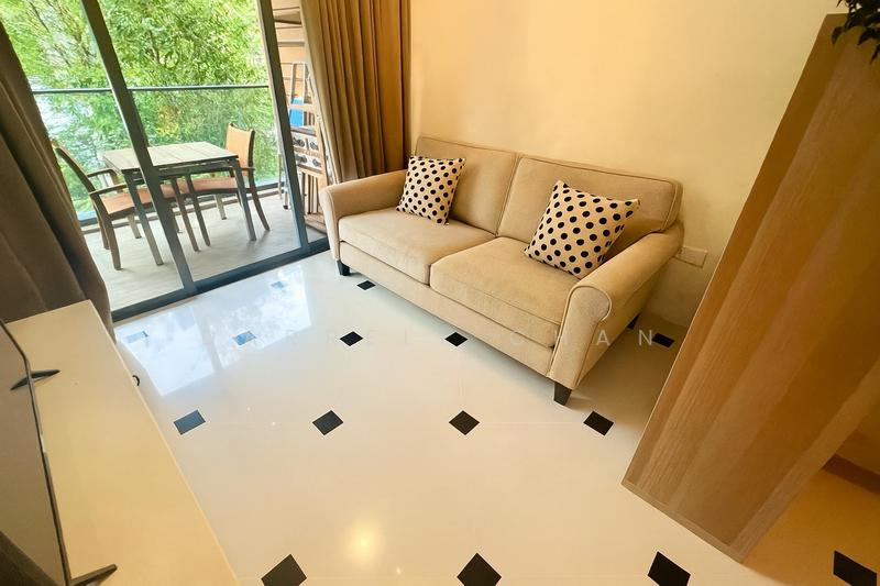 Prop-GPT: Condominium: D09 Cairnhill Sophia Hills