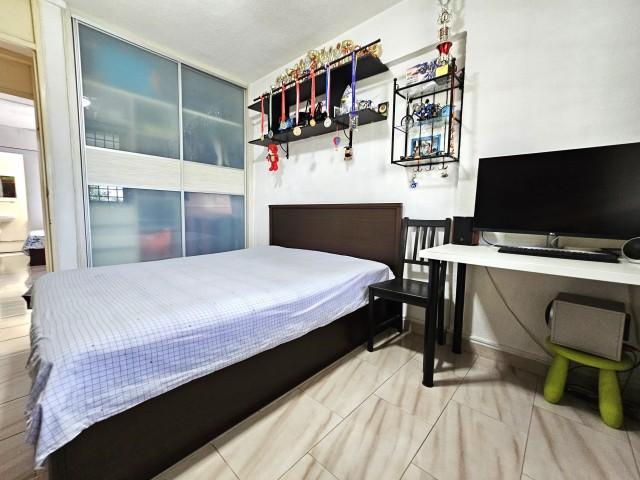 210 Serangoon Central HDB Apartment For Sale, $550,000, 2 Bed 2 Bath 689 sqft $798.00 psf