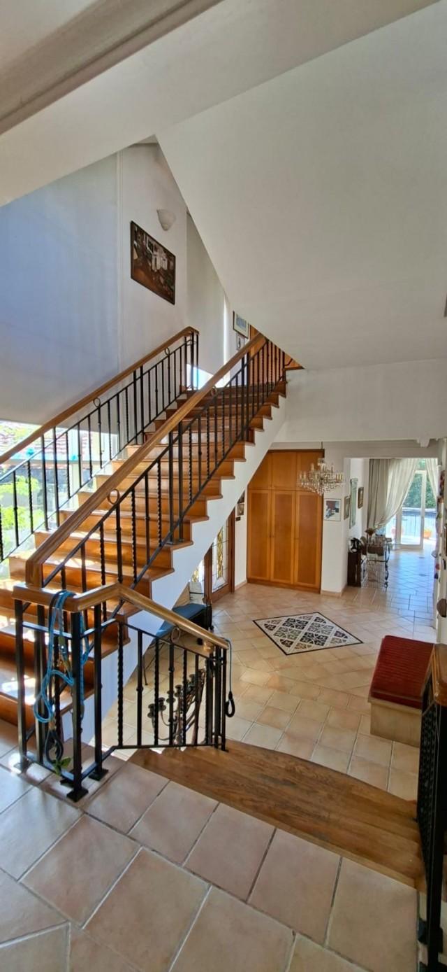 ?Eminence Landed? D10 Good Class Bungalow @ Victoria Park Good Class Bungalow For Sale, $63,000,000, 9 Bed 8 Bath 20,000 sqft $2,520.00 psf