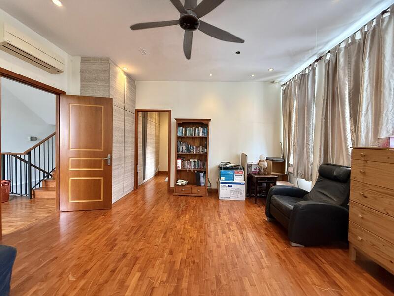 Prop-GPT: Corner Terrace: D20 Thomson LANDED7772@ 1km Ai Tong Prime Thomson Corner Terrace