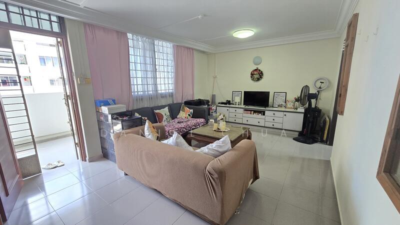 Prop-GPT: HDB Flat: D14  346 Ubi Avenue 1