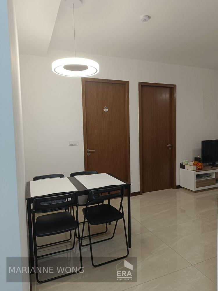 High Floor 2 Bedrooms 1 Bath. Park & Sea Views. Quiet. No Noon Sun.