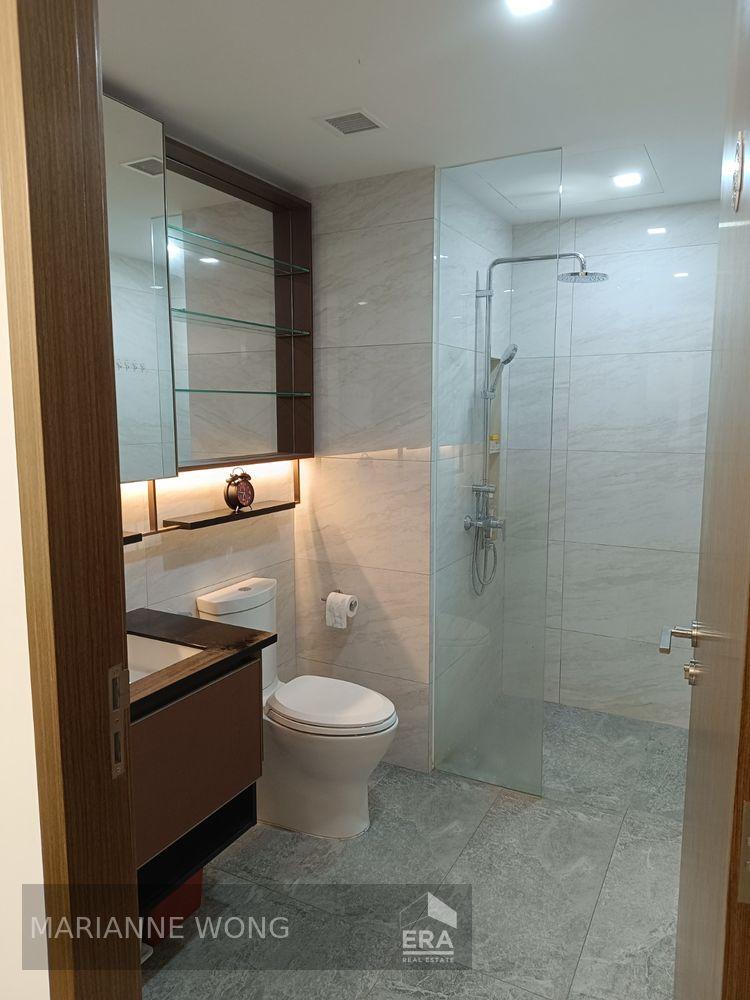 High Floor 2 Bedrooms 1 Bath. Park & Sea Views. Quiet. No Noon Sun.