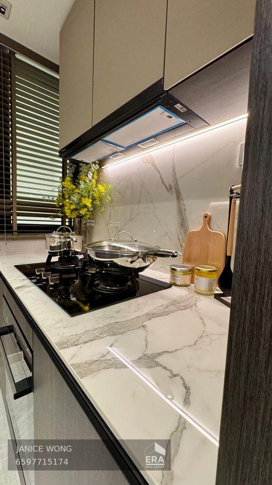 Top Q4 2025. D15 Freehold. Limited Units Left.