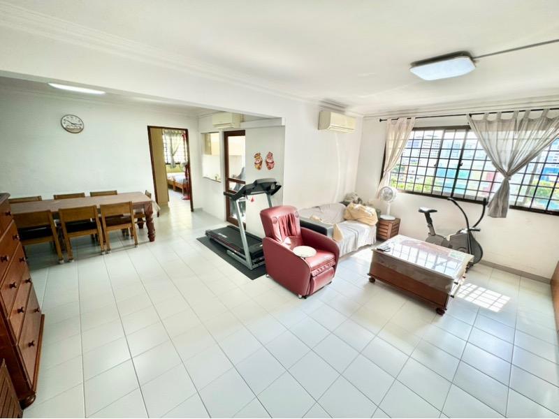 Prop-GPT: HDB Apartment: D20 Bishan 102 Bishan Street 12