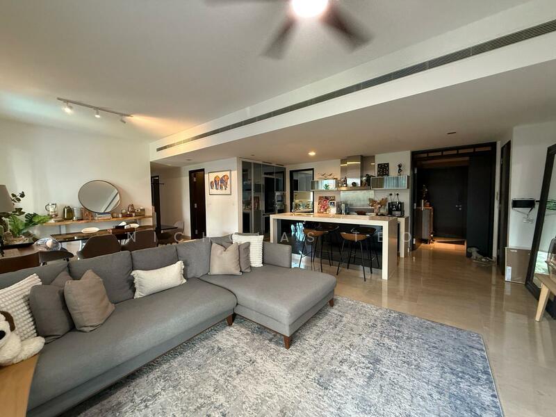 Prop-GPT: Condominium: D09 Cairnhill CityVista Residences