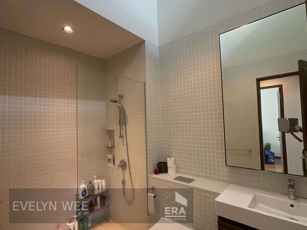 Well Maintained,two Storey Semi Detached House Near Henry Park School