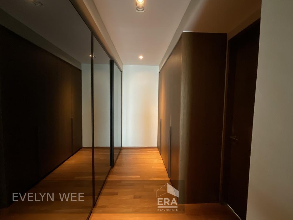 Well Maintained,two Storey Semi Detached House Near Henry Park School