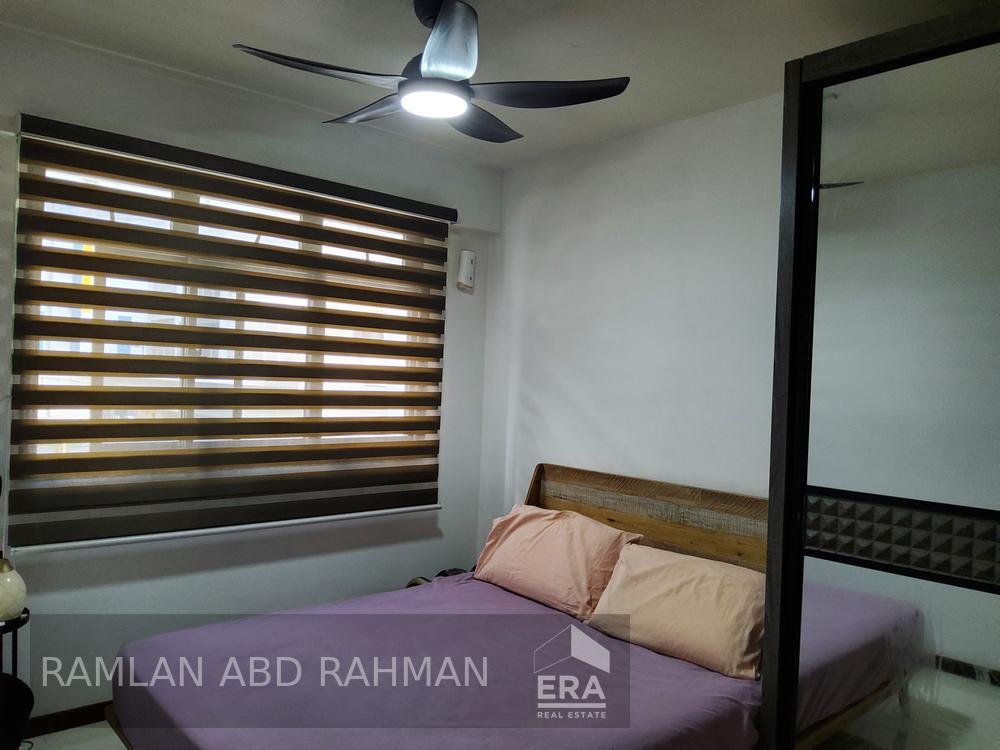 3 Room Flat @ 813b Yishun Ring Rd