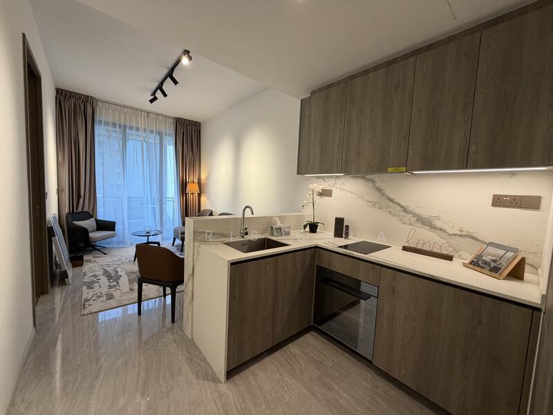Prop-GPT: Condominium: D10  Leedon Green
