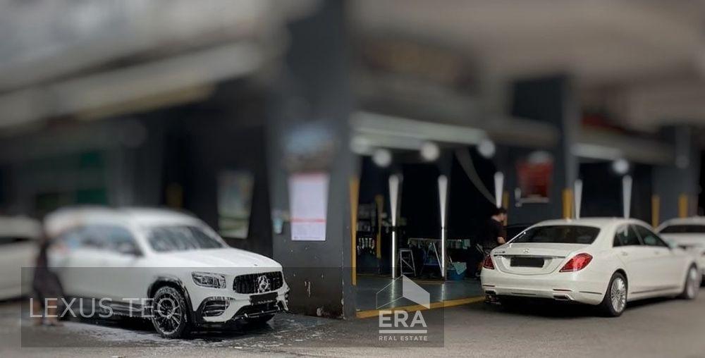 Ground Floor Intermediate Next to Corner Unit for Sale!