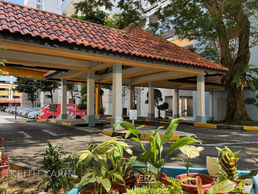 High Floor, Quiet, Breezy & Great View! Original Condition Open to All