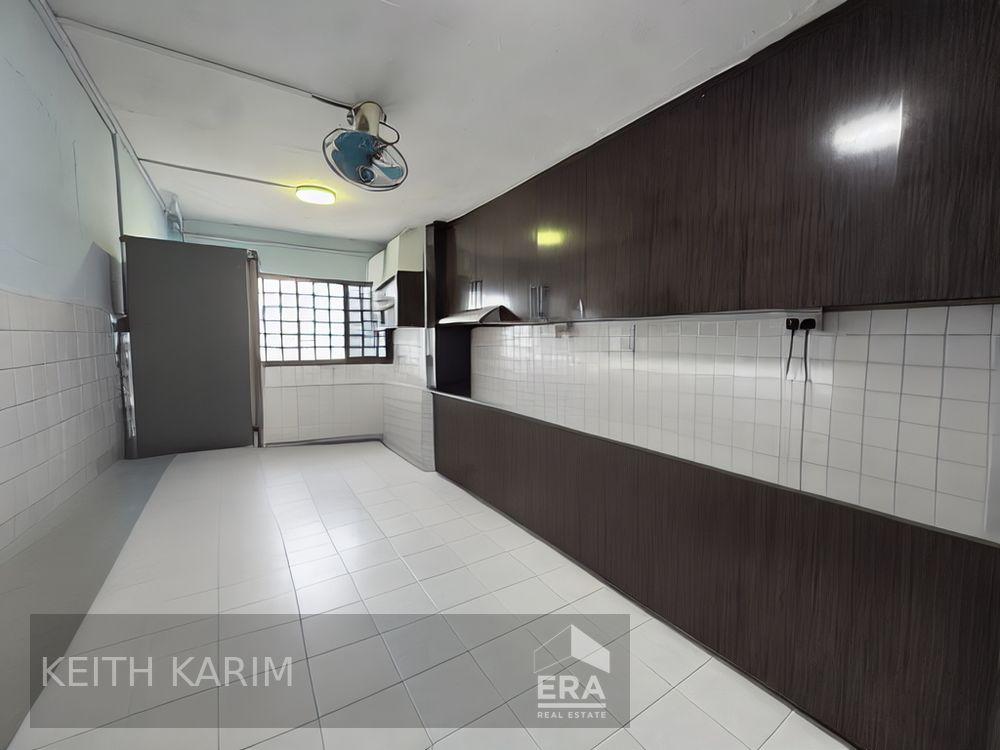 High Floor, Quiet, Breezy & Great View! Original Condition Open to All