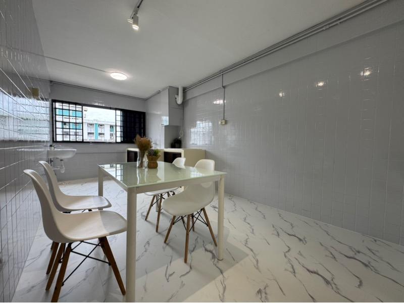 542 Bedok North Street 3 HDB Apartment For Sale, $439,800, 2 Bed 2 Bath 721 sqft $610.00 psf