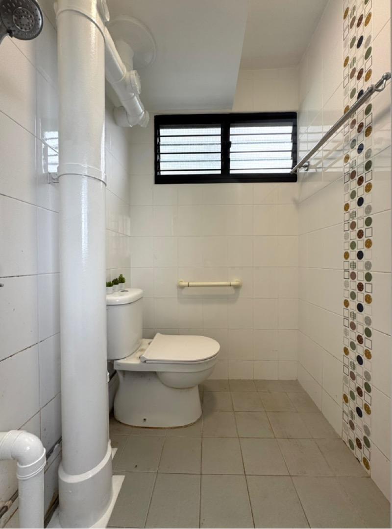 542 Bedok North Street 3 HDB Apartment For Sale, $439,800, 2 Bed 2 Bath 721 sqft $610.00 psf