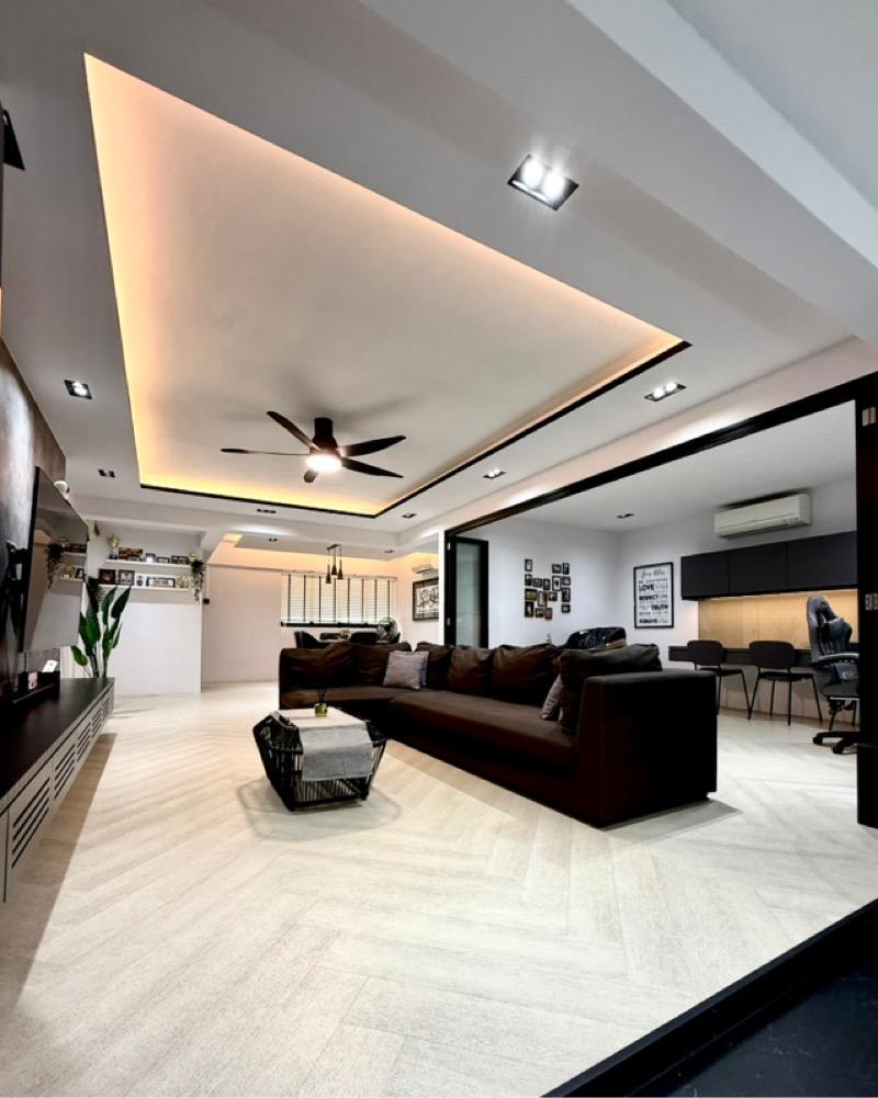 Prop-GPT: HDB Apartment: D18 Tampines 229 Tampines Street 23