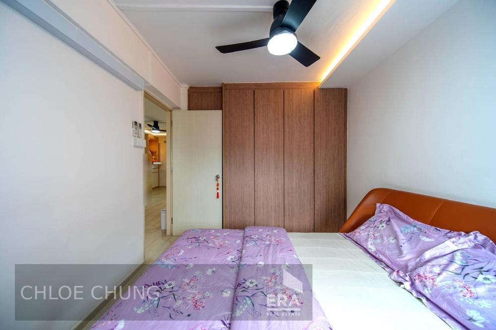 Prop-GPT: HDB - 2 room: D22 Jurong 241 Jurong East Street 24