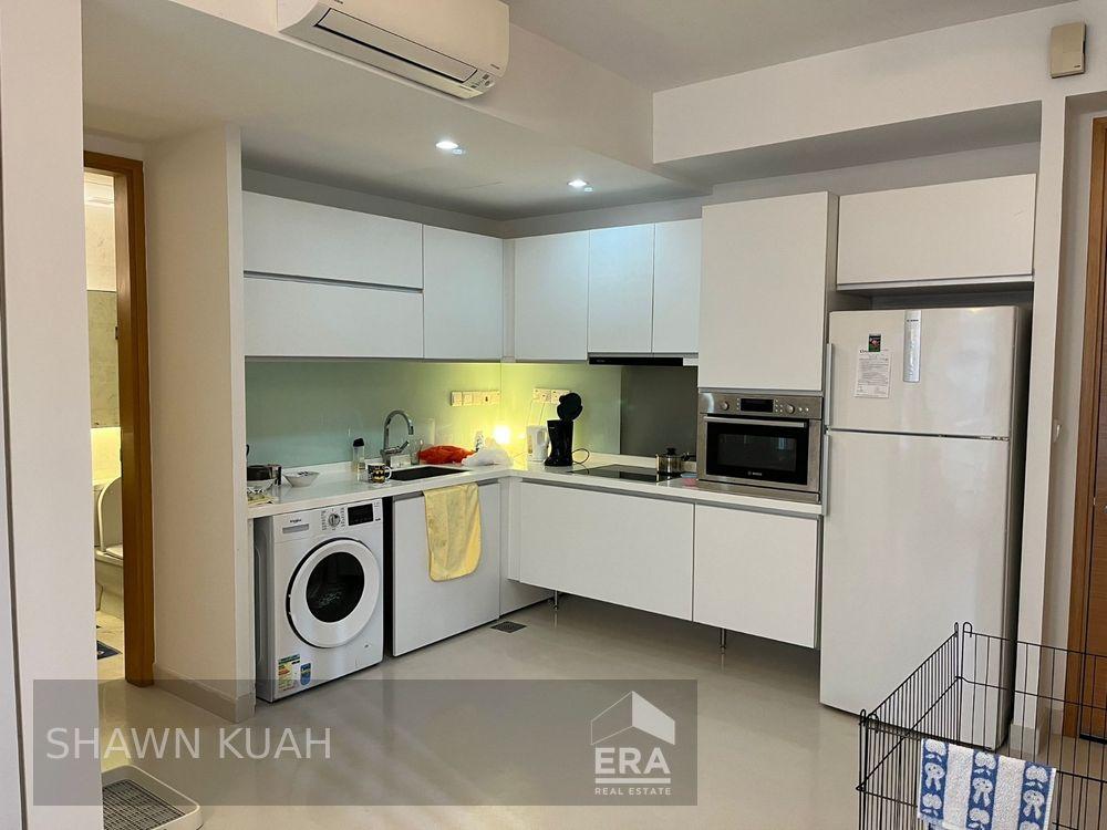 Centrally Located Within Walking Distance to 4 Mrt Stations