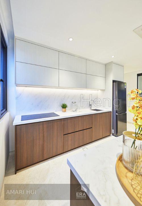 Prop-GPT: Detached: D16 Bedok Lucky Hill