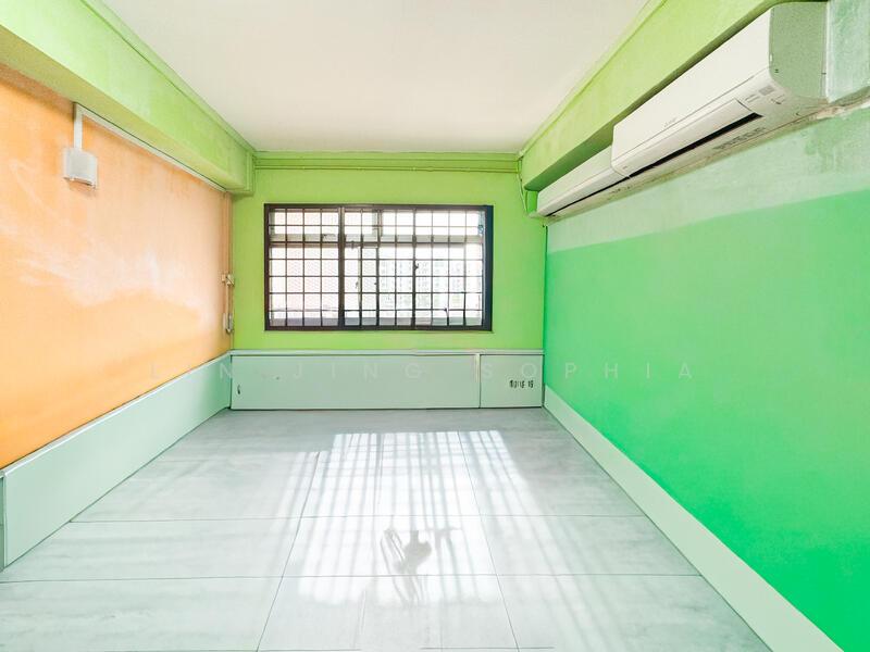 330 Tampines Street 32