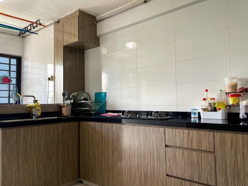 110 Jurong East Street 13 HDB Apartment For Sale, $460,000, 2 Bed 2 Bath 731 sqft $629.00 psf