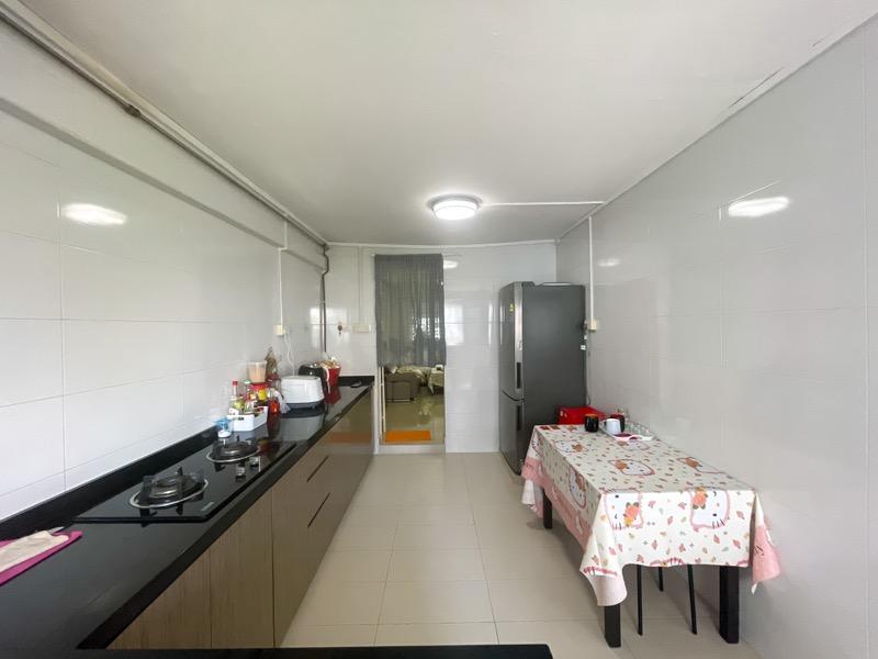 110 Jurong East Street 13 HDB Apartment For Sale, $460,000, 2 Bed 2 Bath 731 sqft $629.00 psf