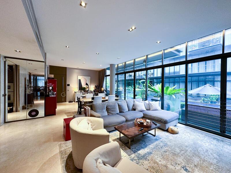 Prop-GPT: Condominium: D11  18 Shelford