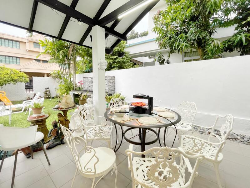 2-Storey Detached along Palm Drive  Rarely Available with Wide Frontage