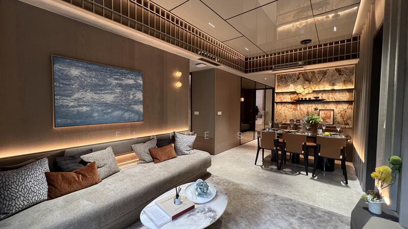 Prop-GPT: Condominium: D15  MEYER BLUE