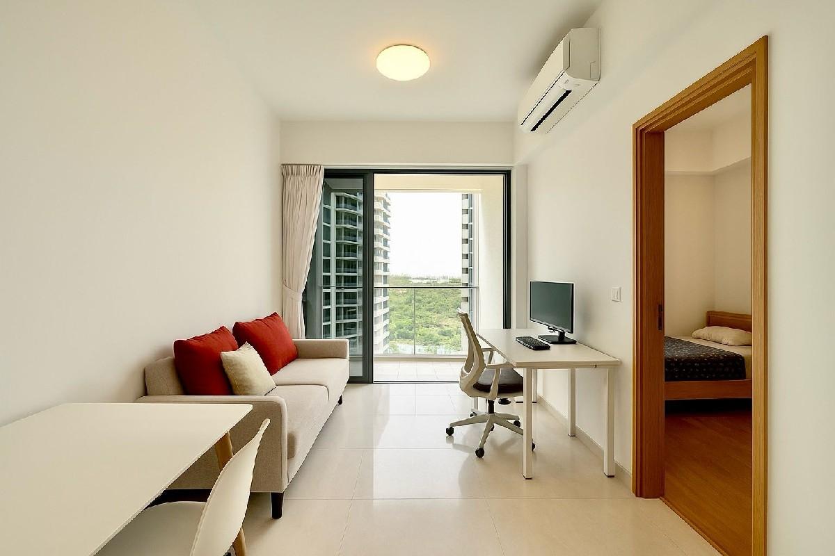 Prop-GPT: Condominium: D15 Amber Road Nyon