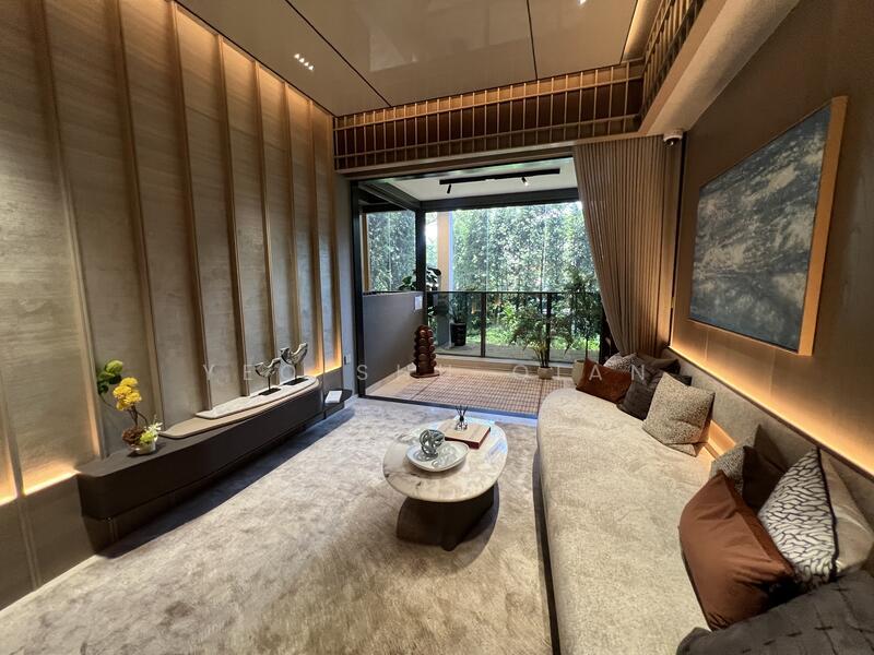 Prop-GPT: Condominium: D15  MEYER BLUE