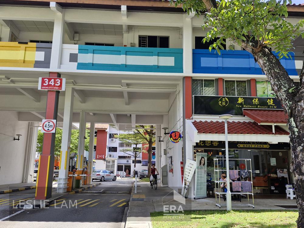 Hdb Shophouse in Jurong East for Sale!