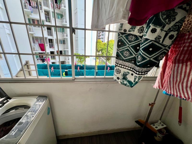 454 Yishun Street 41 HDB Apartment For Sale, $560,000, 3 Bed 2 Bath 1,001 sqft $559.00 psf