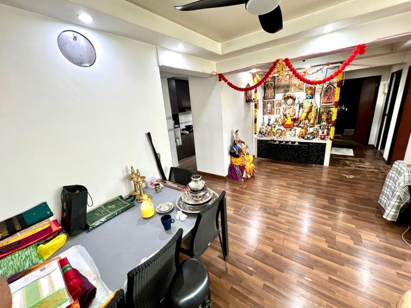 454 Yishun Street 41 HDB Apartment For Sale, $560,000, 3 Bed 2 Bath 1,001 sqft $559.00 psf