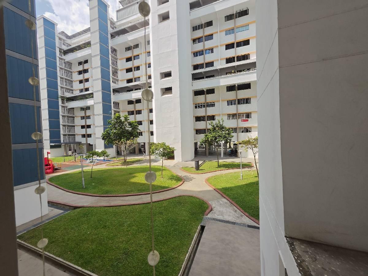 811 Tampines Avenue 4 HDB Apartment For Sale, $600,000, 3 Bed 2 Bath 980 sqft $612.00 psf