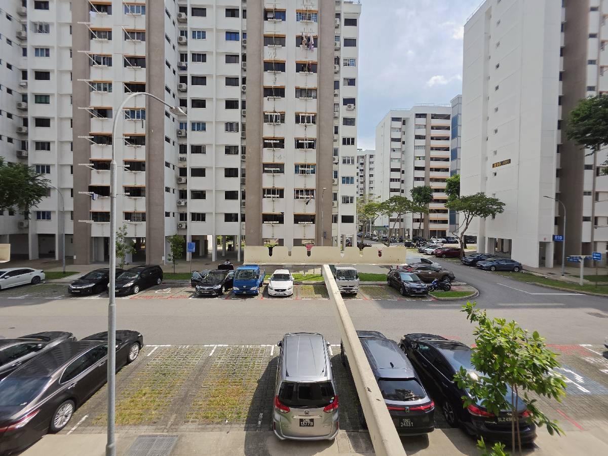 811 Tampines Avenue 4 HDB Apartment For Sale, $600,000, 3 Bed 2 Bath 980 sqft $612.00 psf