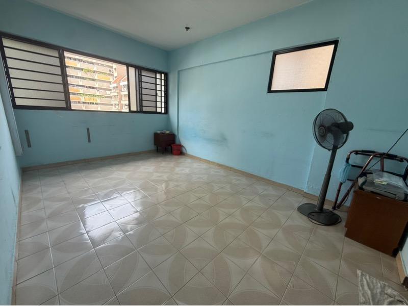 635 Veerasamy Road HDB Apartment For Sale, $580,000, 2 Bed 2 Bath 775 sqft $748.00 psf