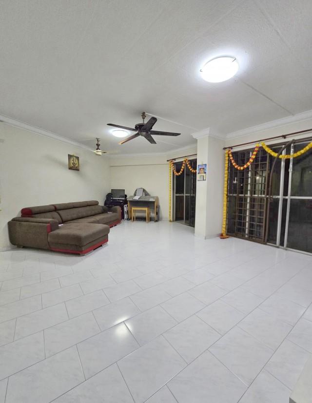 452 Hougang Avenue 10: D19 Hougang HDB Apartment | Prop-GPT the AI-Powered Property Guru