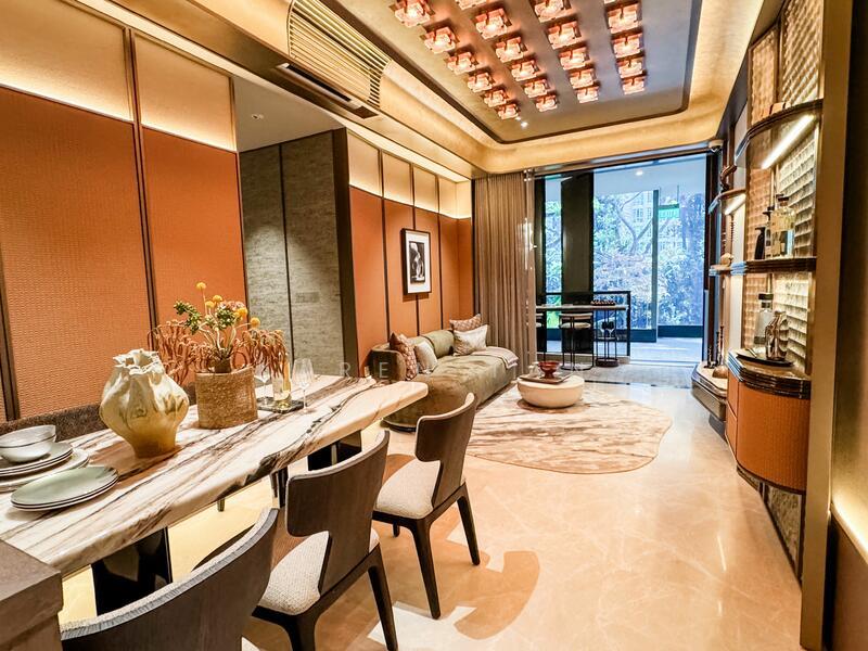 Prop-GPT: Condominium: D10 Orchard Boulevard UPPERHOUSE at Orchard Boulevard