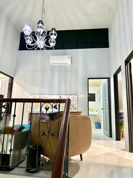 D18 Renovated 2-storey SemiD 999yr Walk to Pasir Ris Beach/Elias Mall/MRT